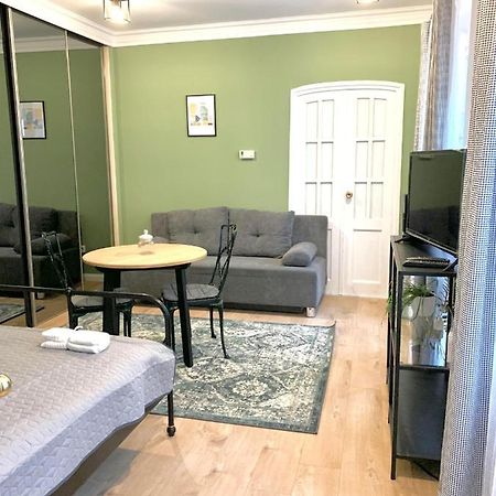 סופרון Fidelissima Apartman מראה חיצוני תמונה