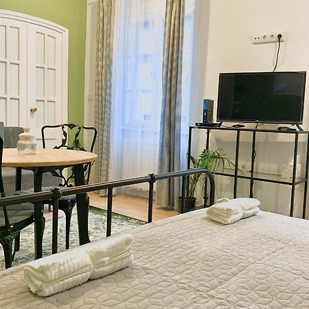 סופרון Fidelissima Apartman מראה חיצוני תמונה