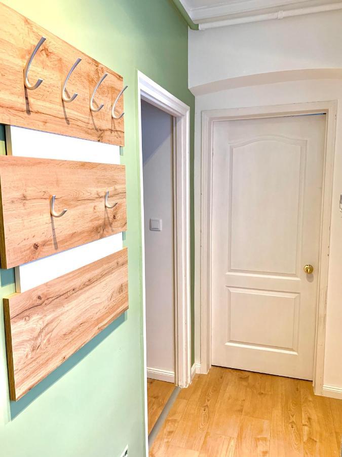 סופרון Fidelissima Apartman מראה חיצוני תמונה